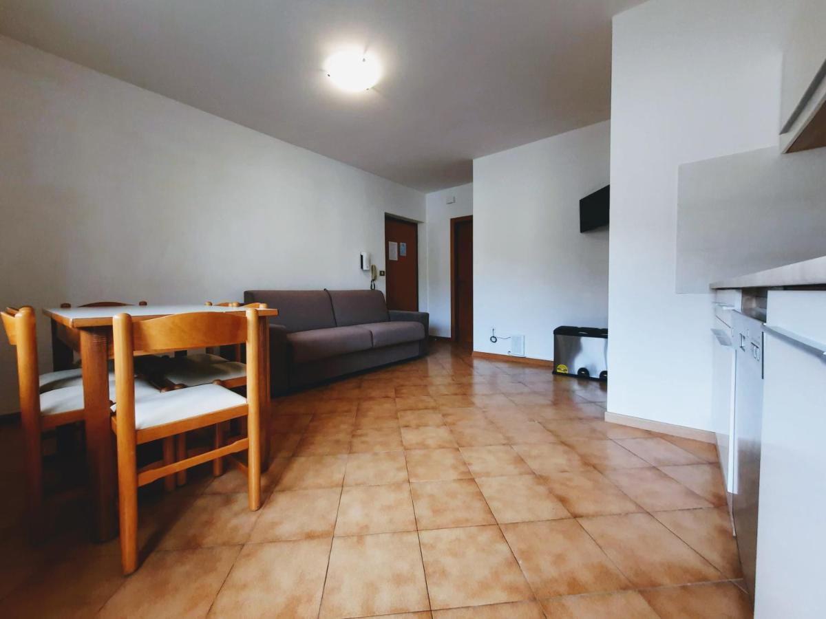 Comano Terme Apart Екстериор снимка