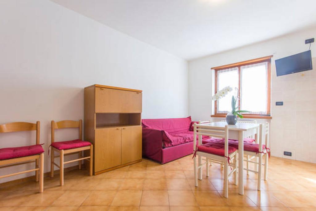 Comano Terme Apart Екстериор снимка