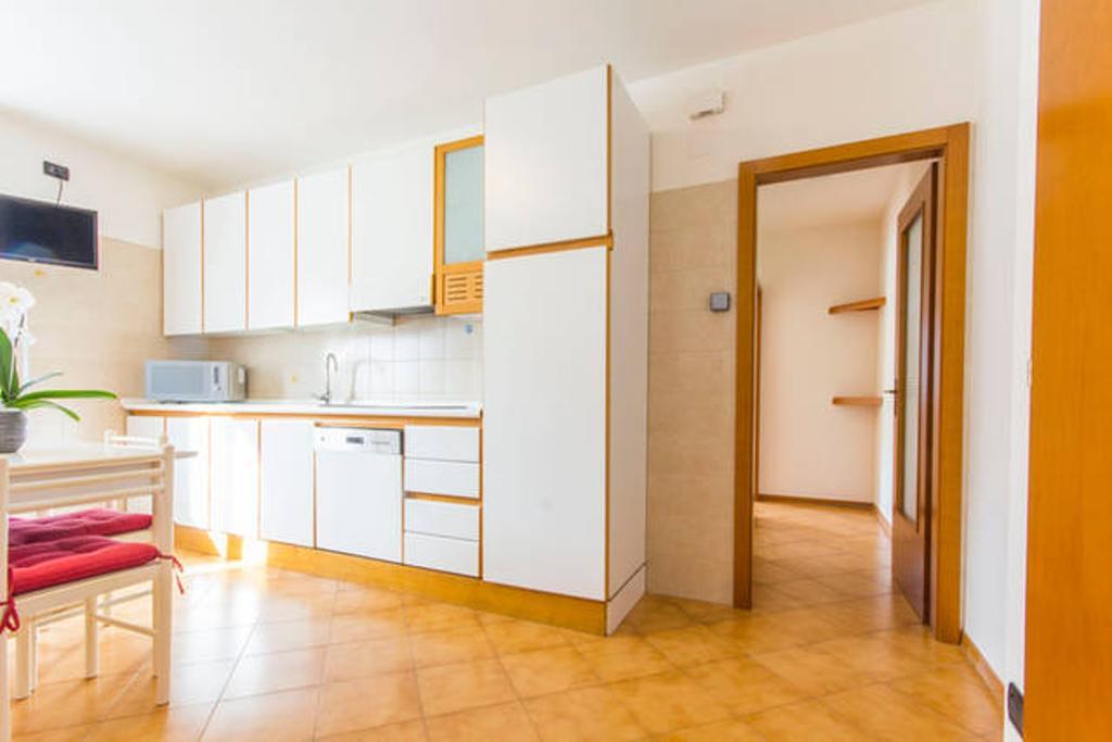 Comano Terme Apart Екстериор снимка